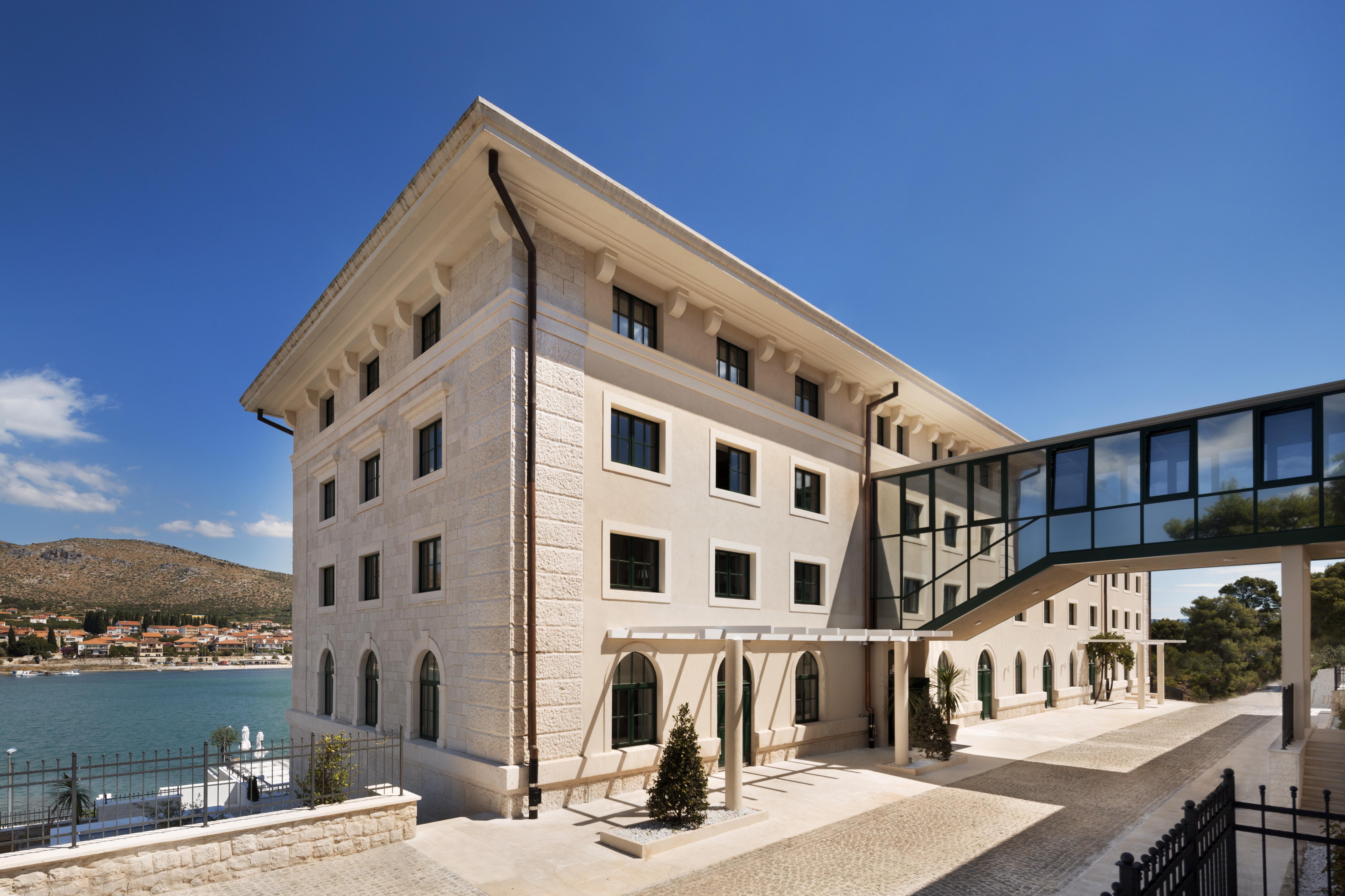 Hotel Brown Beach House & Spa Trogir Exterior foto