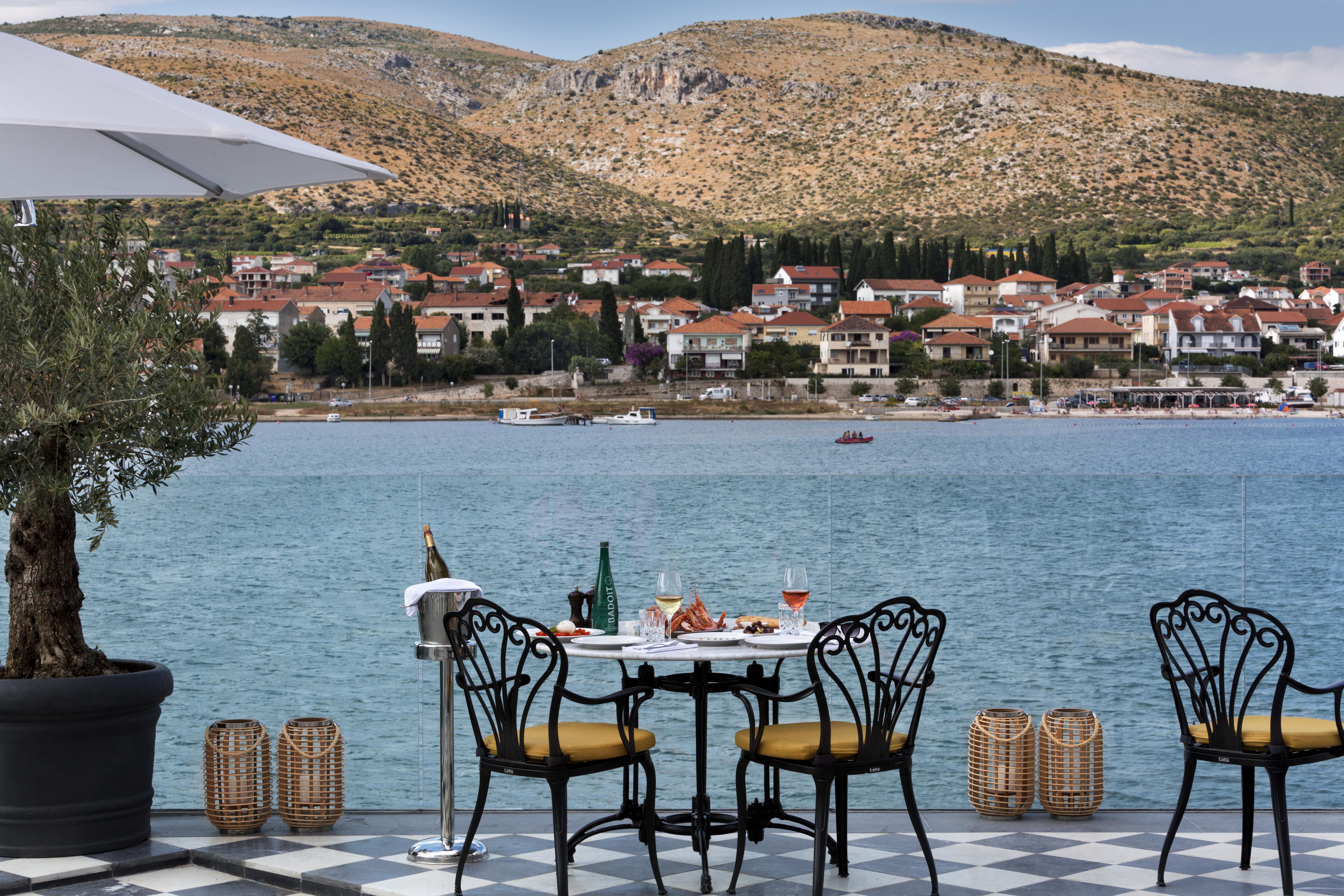 Hotel Brown Beach House & Spa Trogir Exterior foto